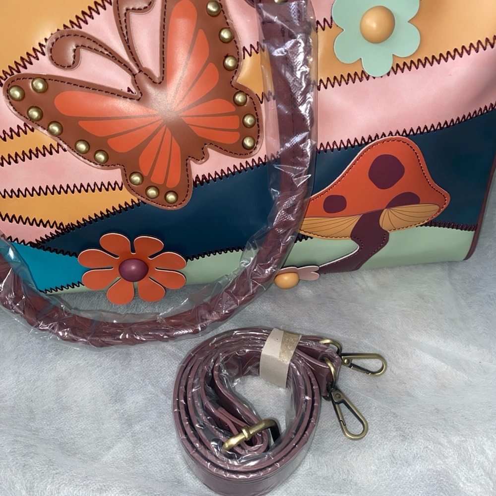 Dolls Kill Sunshine Boho Butterfly 70s Hippie Festival Weekender Crossbody New - Picture 9 of 11